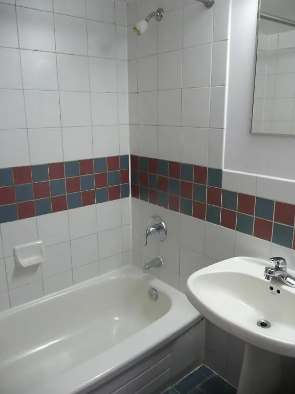 호스텔 Neill Wycik Hotel 토론토
