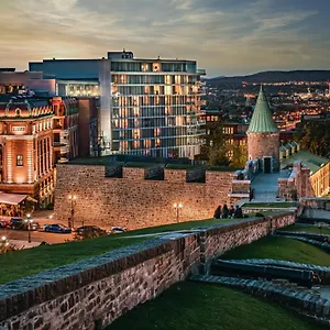 Le Capitole 4*, Quebeque Canadá