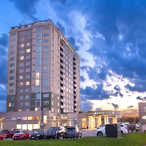 **** Hotel Sandman Signature Airport Canada