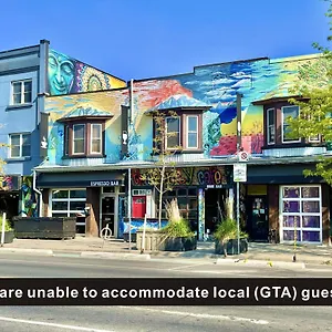 Gasthuis The Only Backpacker's (adults Only), Toronto