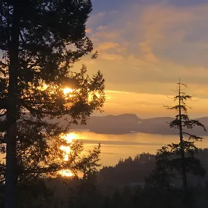 https://saltspring-oceanviewgetaway.vancouver-hotels-bc.net