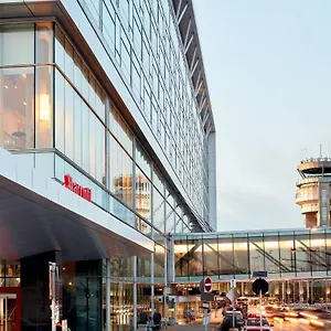 Marriott Montreal Airport In-terminal 4*, Dorval Canadá